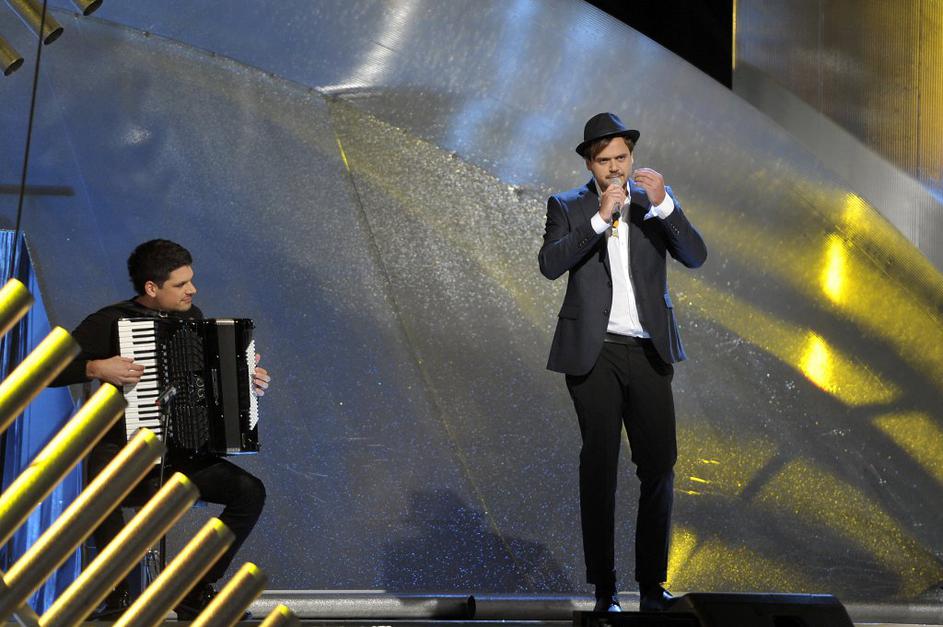 slovenska popevka Andraž Hribar 