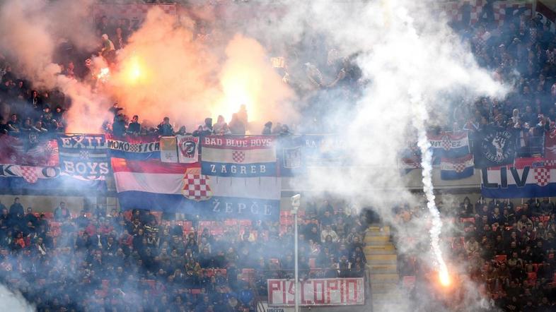 Italija Hrvaška San Siro navijači neredi