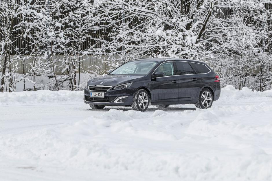 Trening vožnje po snegu | Avtor: Saša Despot