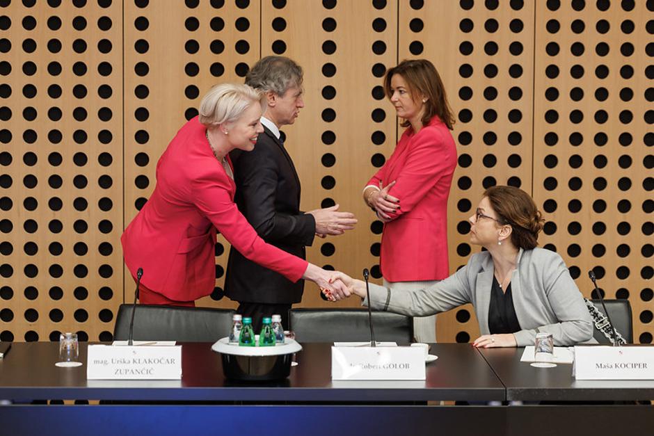 Vlada Golob Fajon Klakočar Zupančič | Avtor: Vlada RS