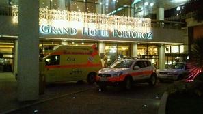 Poskus samomora pred Grand hotel Portorož