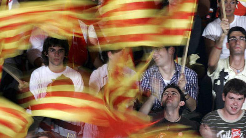 Katalonci si želijo več avtonomije. (Foto: Reuters)