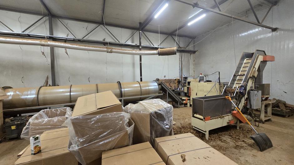 nezakonita tovarna cigaret pri Lendavi | Avtor: Finančna uprava RS