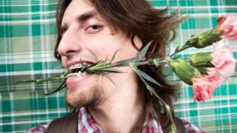 Norost, ljubezen, oboje?