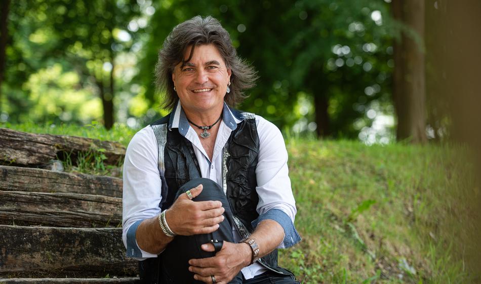 Bor Zuljan predstavil prvo pesem po koncu kariere pri Šank Rocku