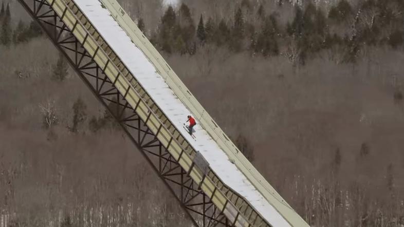 sammy carlson akrobacija michigan