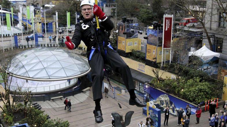 Čakalna doba za žičnico je tudi do sedem ur. (Foto: Reuters)
