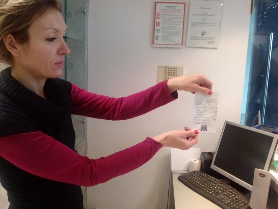 Davčna blaganja v frizerskem salonu | Avtor: V. L. 