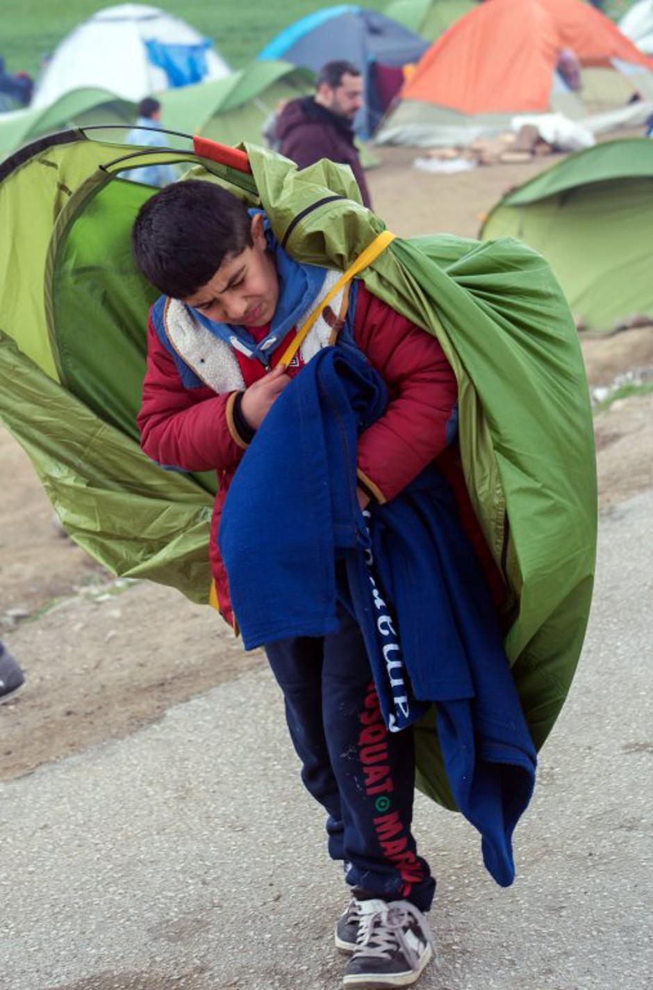 begunci, grčina | Avtor: EPA