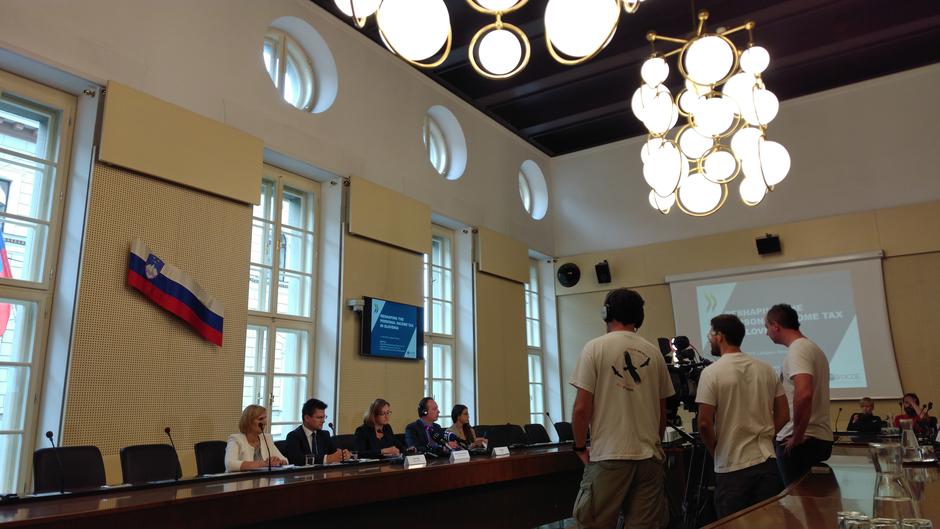 Predstavitev študije OECD o davkih | Avtor: J. Z.