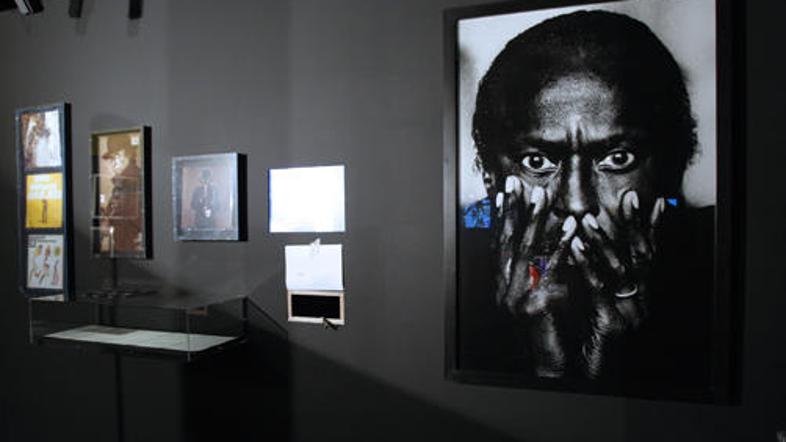 Razstava We want Miles je posvečena enemu najpomembnejših džezovskih glasbenikov