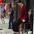 Yao Defen je z 233 centimetri najvišja ženska na svetu.