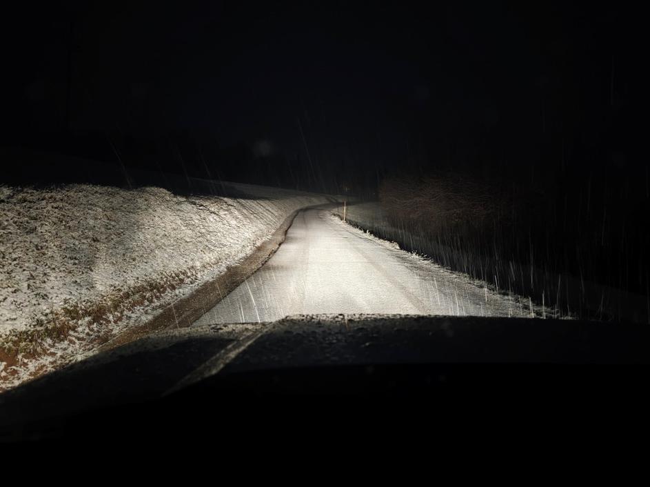 Sneg, zasnežena cesta, vreme