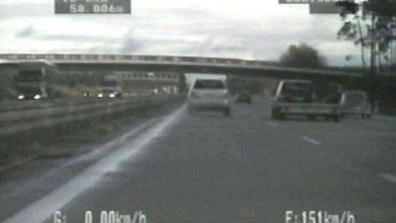 Po novem vam bodo tudi redarji na dom pošiljali takšne fotografije.