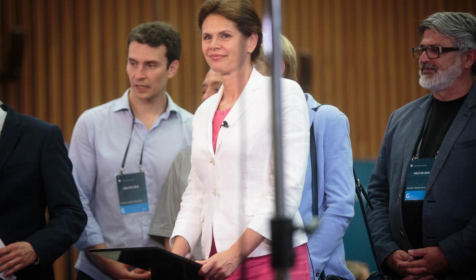 Med osumljenimi tudi državni sekretar, poslovna direktorica Perutnine Ptuj ...