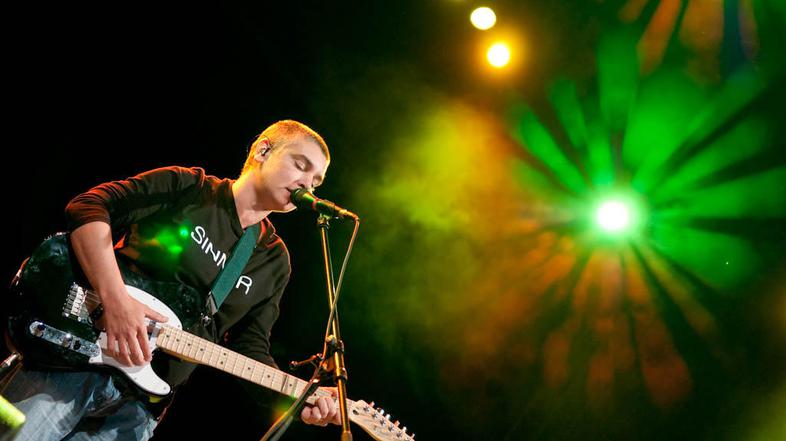 Po prepoznavnosti je izstopal komad Nothing Compares 2 U, ki si je prislužil naj