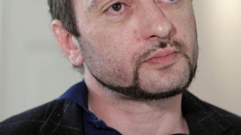 Scena 07.05.2013 Bojan Andjelkovic, novinarska konferenca Radia Student, na kate