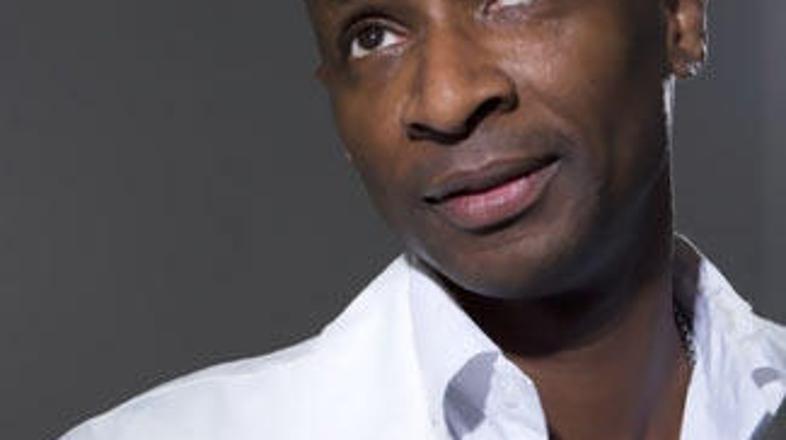 Andy Abraham ne misli, da je za neuspeh kriva barva njegove kože.