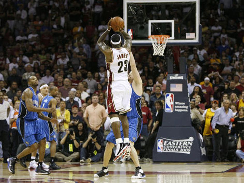 Tole je fenomenalen met, ki je Clevelandu prinesel zmago v zadnji sekundi.