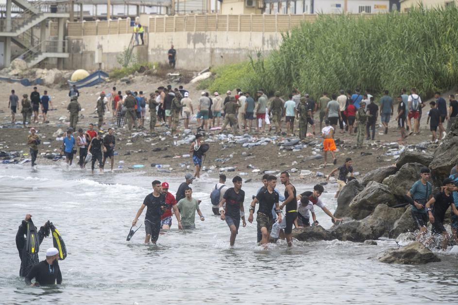 Ceuta migranti