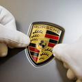Porsche logotip volan