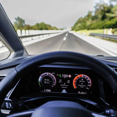 Volkswagen Multivan eHybrid 4MOTION