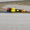 Robert Kubica v rumeno-črnem renaultu cilja na kakšne stopničke. (Foto: Reuters)