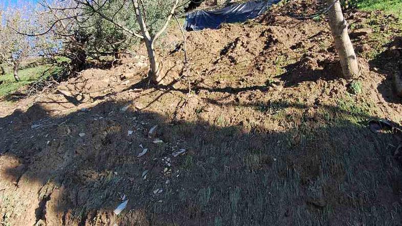 razmere v goriških brdih plazovi