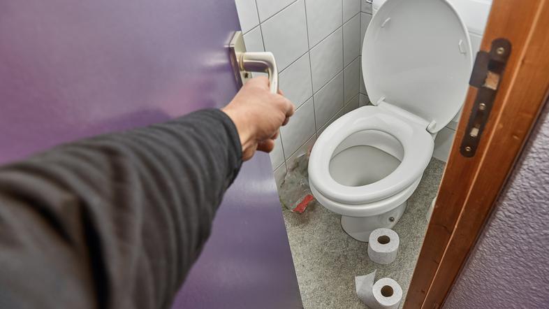 Kopalnica, stranišče