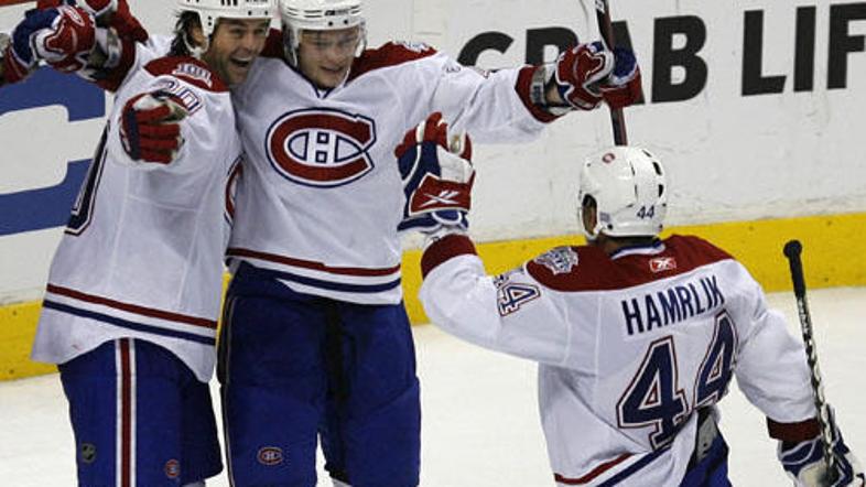 Hokejisti Montreala so se tako veselili zmage v Philadelphiji.