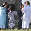 Devetindvajset deklet, ki so jih rešili s spornega ranča, že ima otroke, dve pa 