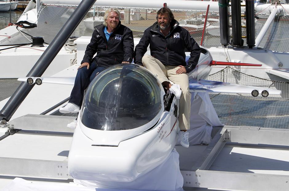 Branson in Welsh na minipodmornici. (Foto: Reuters) | Avtor: Žurnal24 main