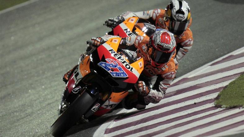 V prvi polovici dirke je Pedrosa sledil Stonerju, nato pa povsem popustil. (Foto