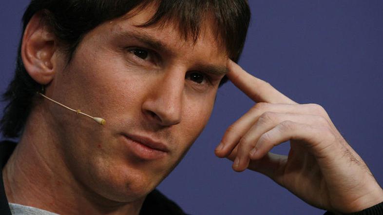 Lionel Messi ostaja skromen. Najboljša je Barcelona in ne on, pravi. (Foto: Reut