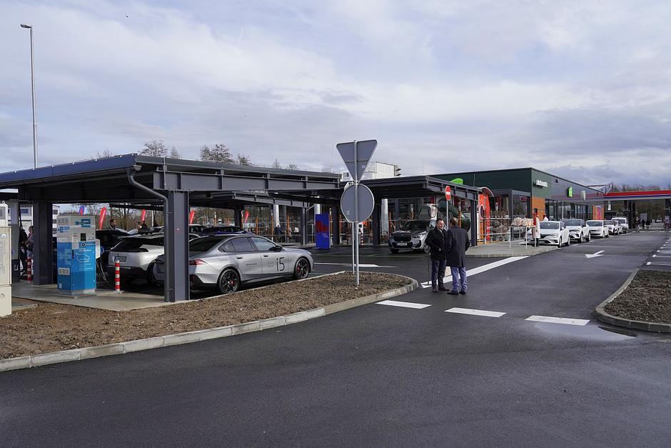 Petrol bencinski servis Barje | Avtor: Matija_Janežič