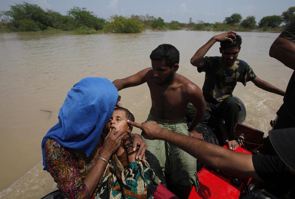 Pakistan poplave reševanje