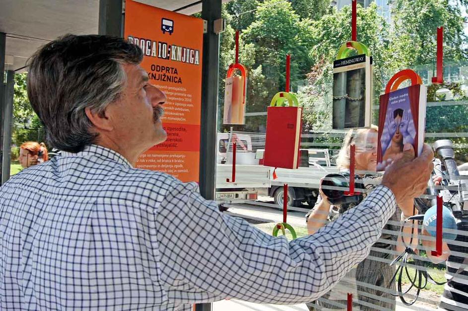 KNJIGA, POSTAJA, lpp