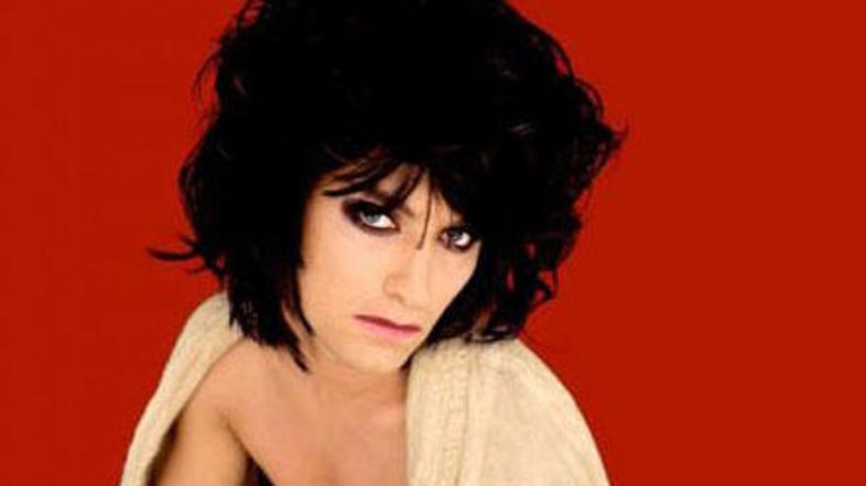 Jude v vlogi transvestita