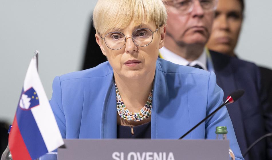 Komedija s kandidati za ustavne sodnike