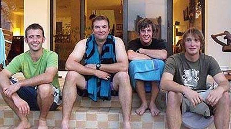 Luke Porter, David Bloomer, Oliver Smith, Oliver Young in Sam Usher so nehote za