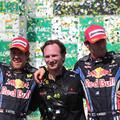 Vettel, Horner in Webber so se veselili prvega naslova med ekipami. (Foto: Reute