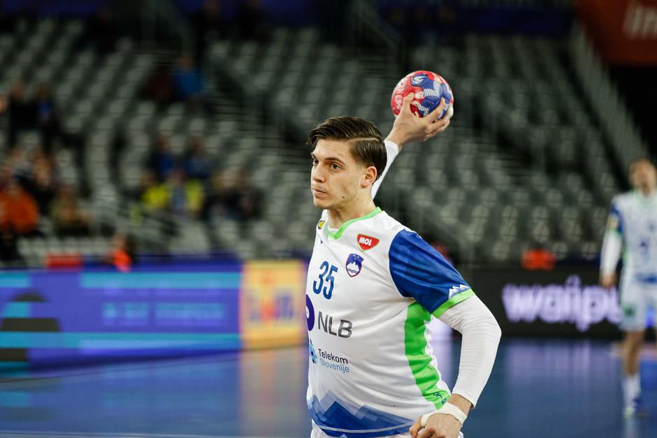 rokomet SP Zelenortski otoki-Slovenija, Domen Makuc | Avtor: Saša Despot