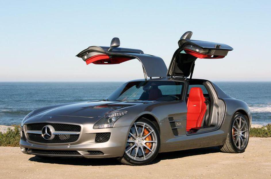 Mercedes-Benz SLS AMG