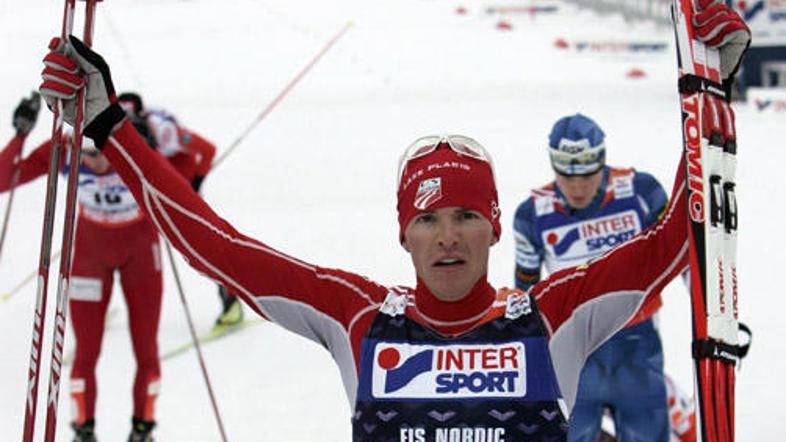 Bill Demong je imel na ekipni tekmi težave z iskanjem startne številke.