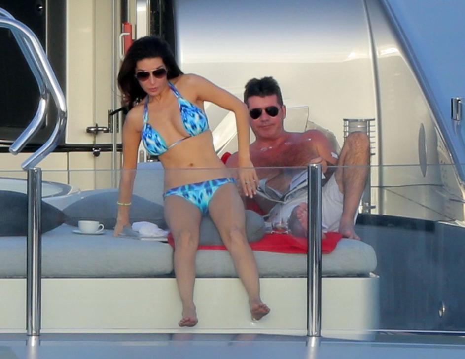 Simon Cowell, Mezhgan Hussainy