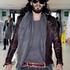 Russell Brand znori na paparace