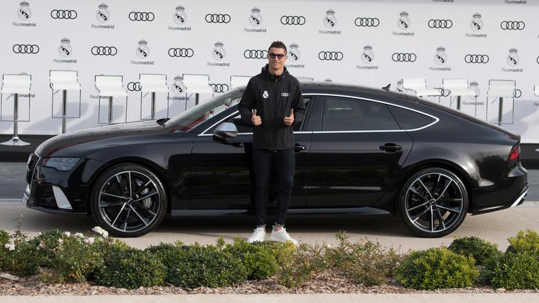 Cristiano Ronaldo z audi RS7