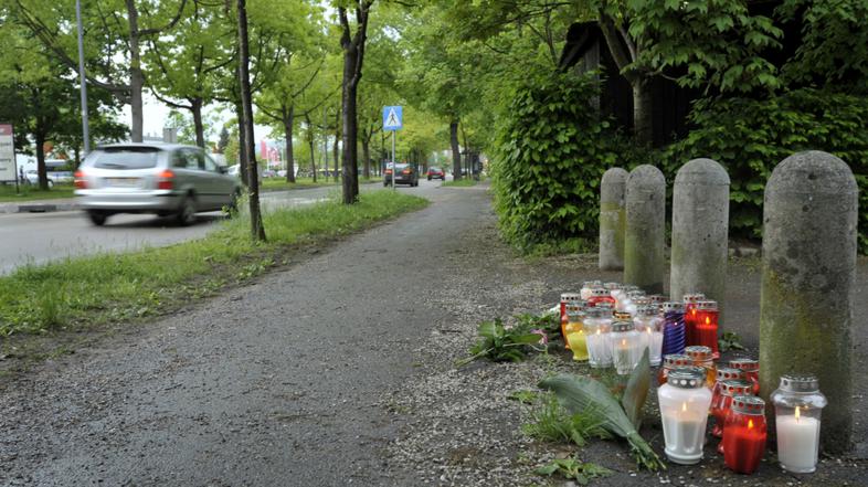 slovenija 07.05.13, Slovenceva cesta, prometna nesreca, nesreca, smrt dveh dekle