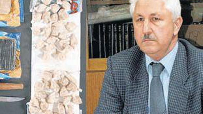 Milovan Ipavec. Policisti so si pri zelo zapleteni preiskavi pomagali s fotograf