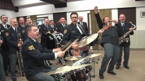 MNZ policija policisti orkester pesem Soči olimpijske igre